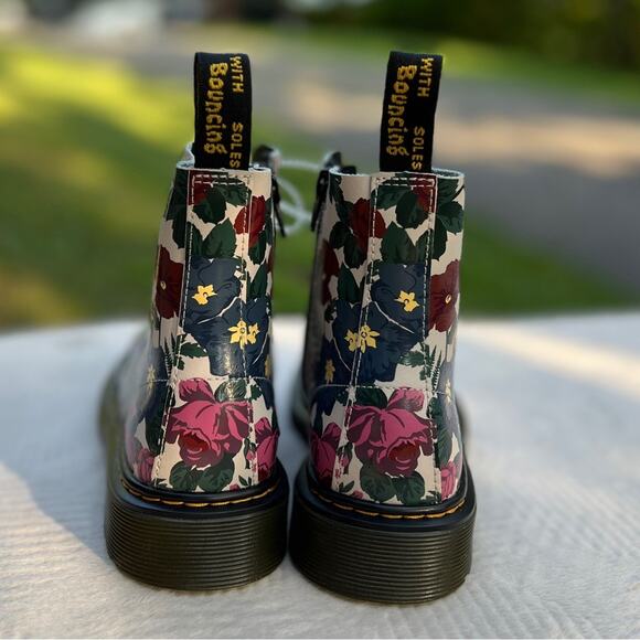 NEW Womens Size 5 Dr Martens 1460 English Garden Floral Lace Up Leather Boots - Picture 4 of 9